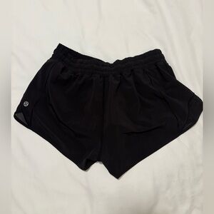 lululemon Hotty Hot 2.5 black Shorts